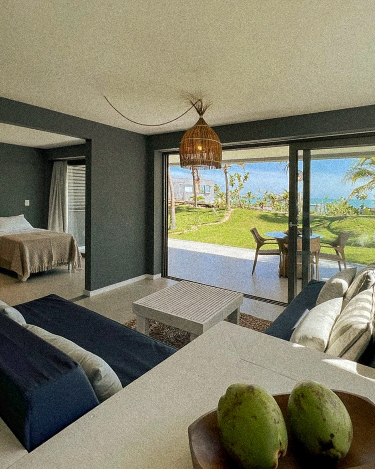 3/5 - Sala de estar com vista