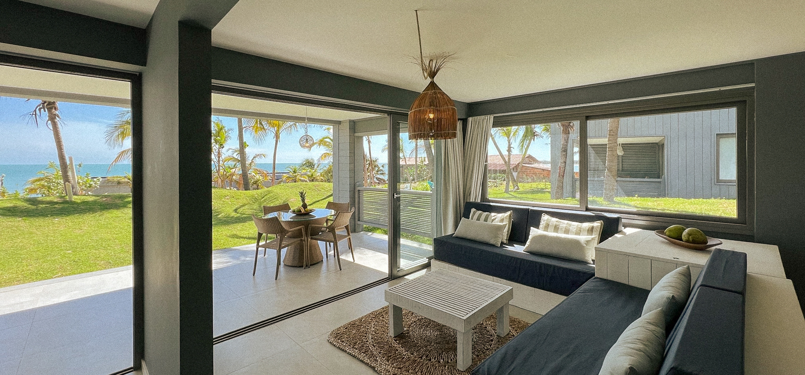 Living room with sofas and air conditioning