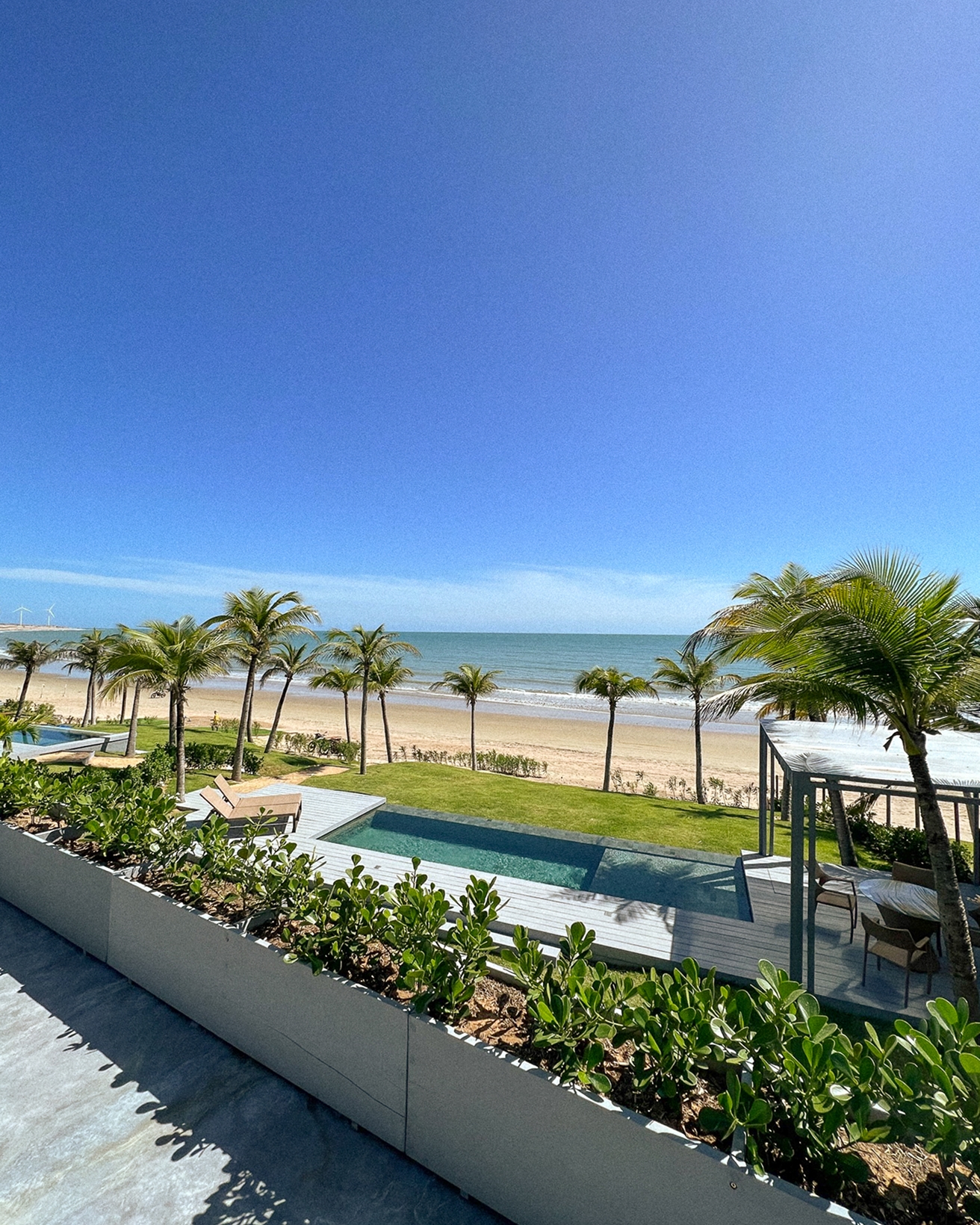 3/6 - Vista de um dos andares em direção ao mar