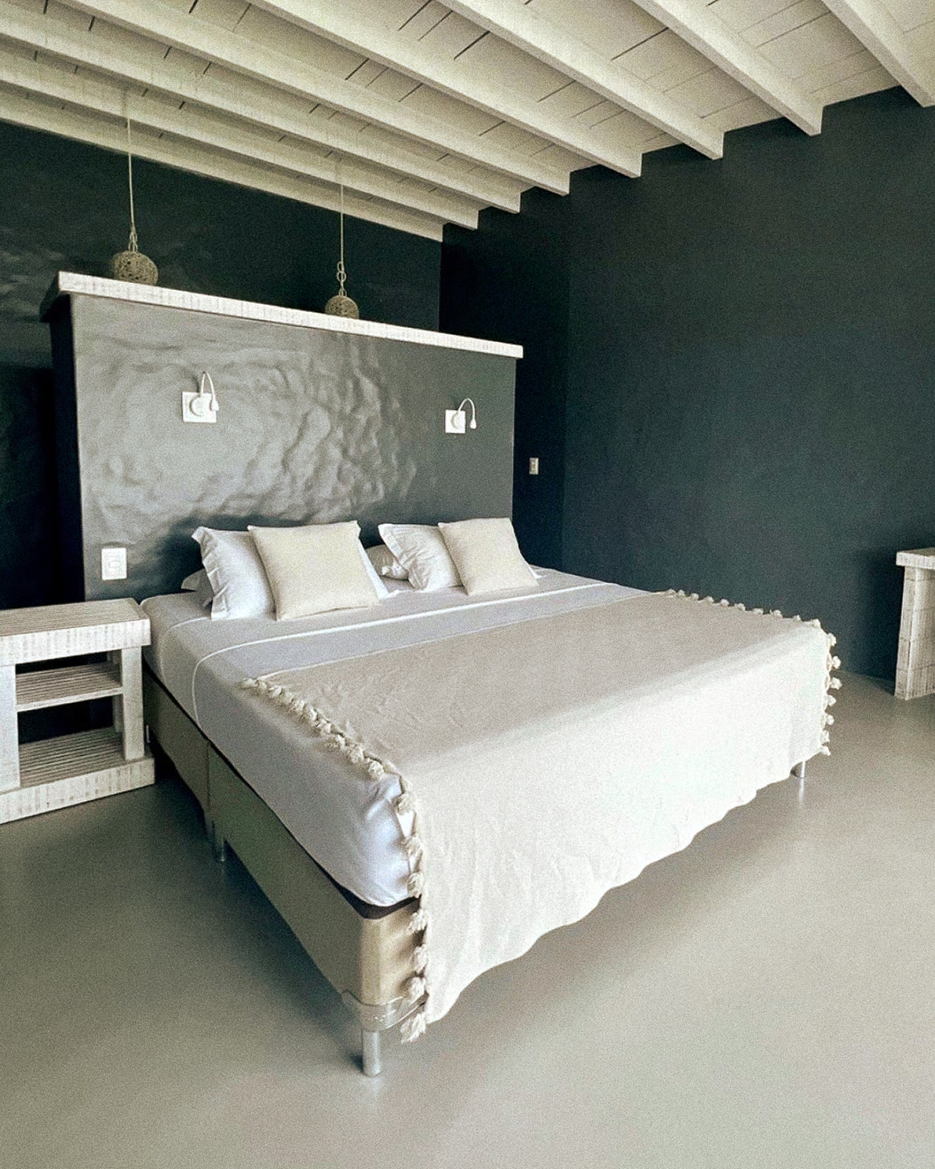 6/6 - Cama doble de la suite principal de la Villa de Mar, Club de Mar Condo Hotel