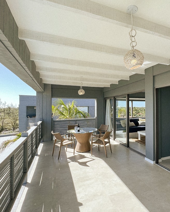 2/5 - Varanda e ambientes integrados